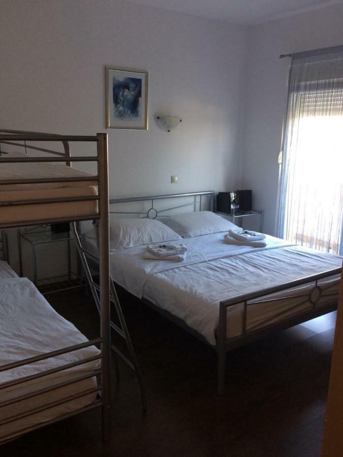 Apartmani Livk Debeljak Exterior foto