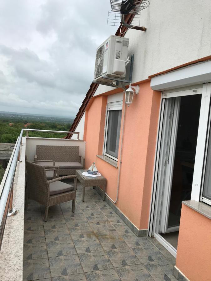 Apartmani Livk Debeljak Exterior foto